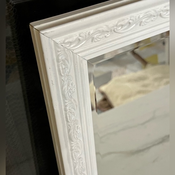 Vintage framed Rectangular beveled Mirror Frame repainted to white was gold - Picture 2 of 10